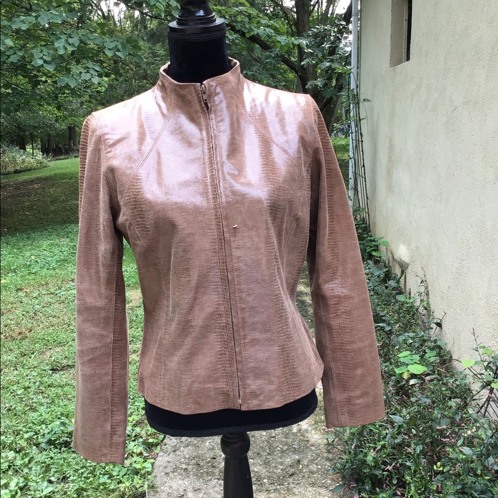 Revue 100% leather zippered jacket